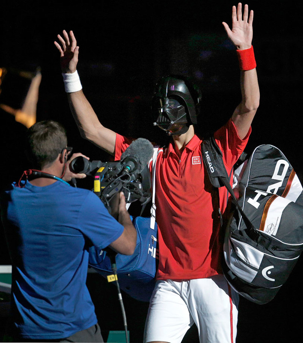 2012-1031-Novak-Djokovic-Darth-Vader-mask.jpg
