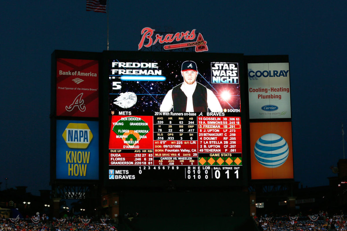 2014-0919-Freddie-Freeman-scoreboard-Star-Wars.jpg