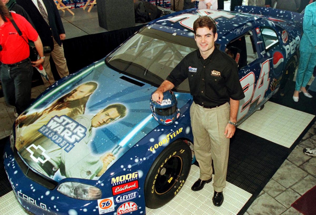 1999-0525-Jeff-Gordon-Star-Wars-car.jpg
