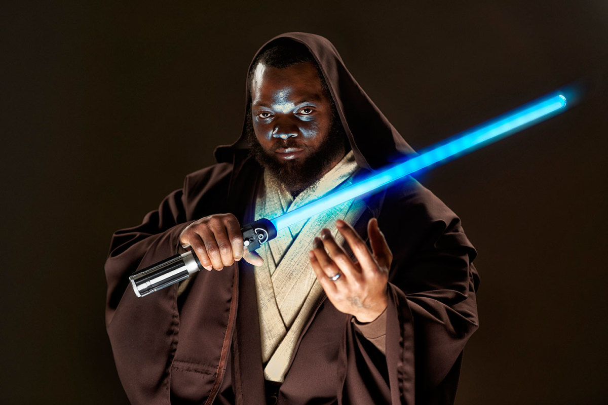 2015-1209-Michael-Bennett-Star-Wars-Jedi-X160197_TK1_080_rawfinal.jpg