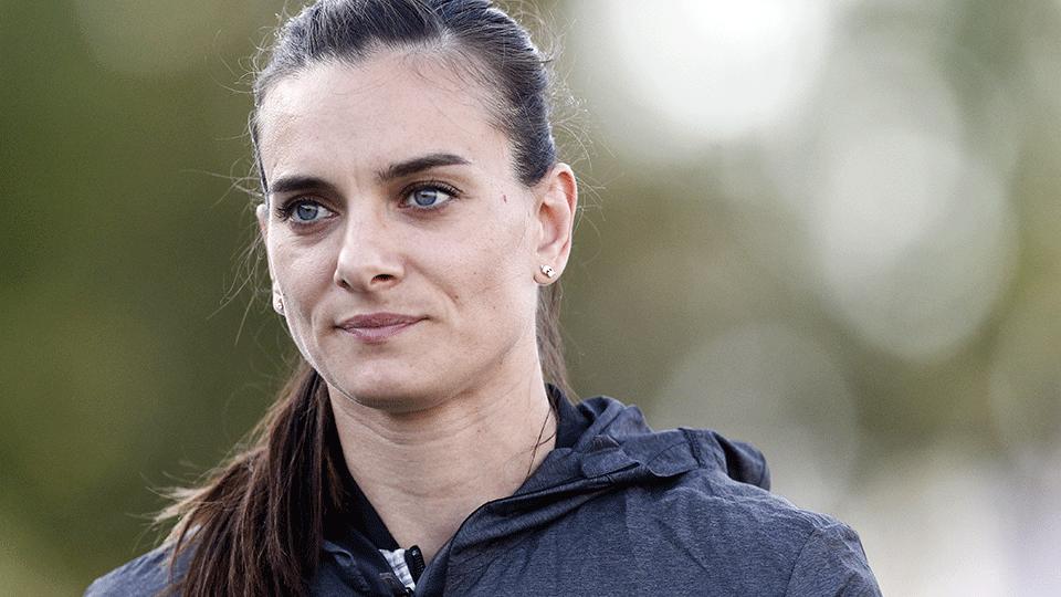 Yelena Isinbayeva plans retirement if banned from Rio - Sports Illustrated