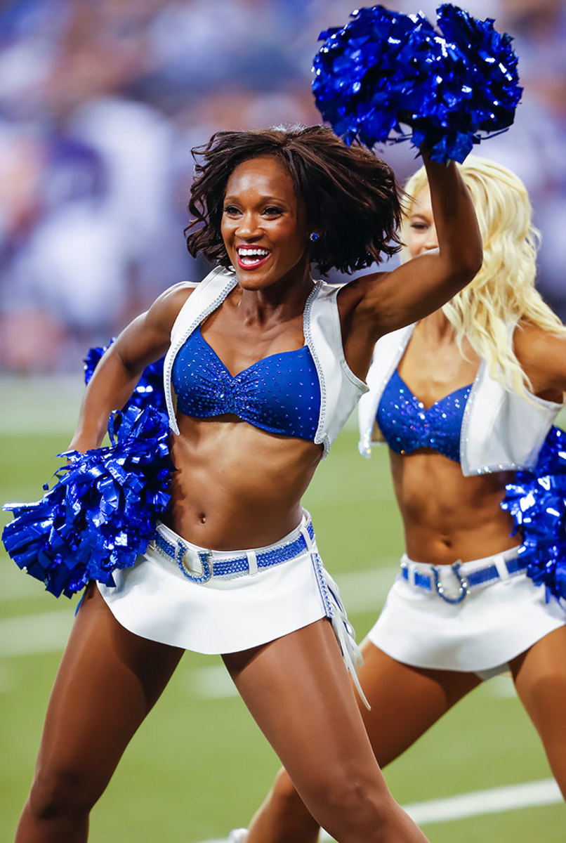 Indianapolis-Colts-cheerleaders-GettyImages-594348680_master.jpg