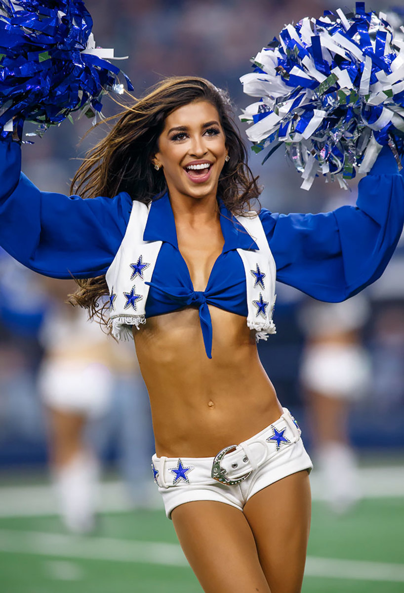 Dallas-Cowboys-cheerleaders-CAM160819051_Dolphins_v_Cowboys.jpg