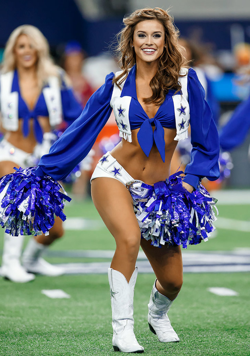 Dallas-Cowboys-cheerleaders-CAM160819076_Dolphins_v_Cowboys.jpg