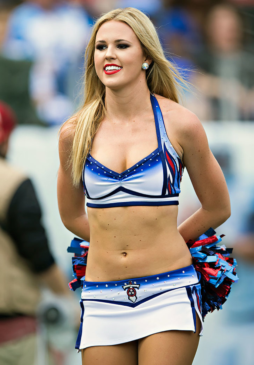Tennessee-Titans-cheerleaders-GettyImages-594971394_master.jpg
