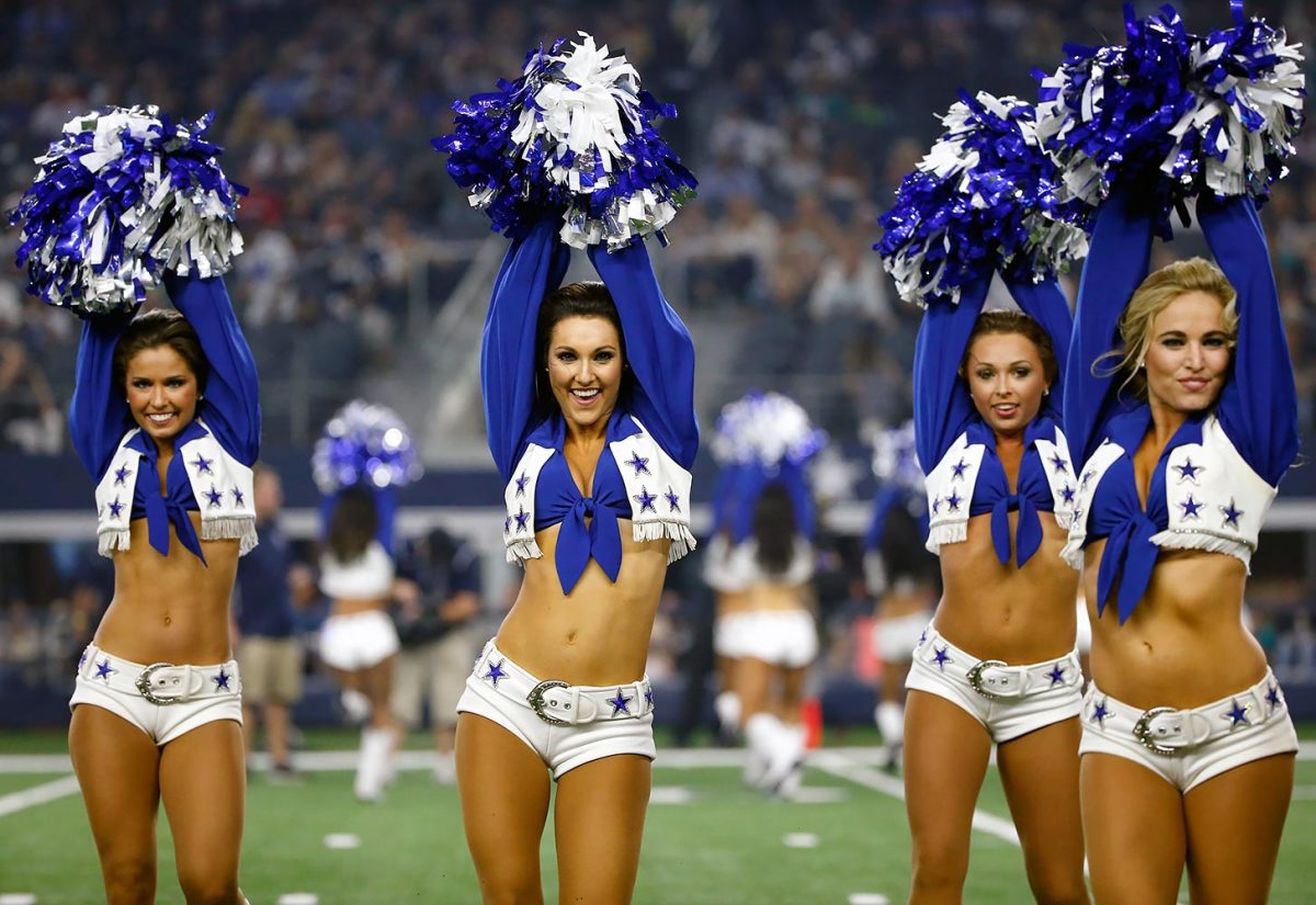 Dallas-Cowboys-cheerleaders-AP_468527618685.jpg