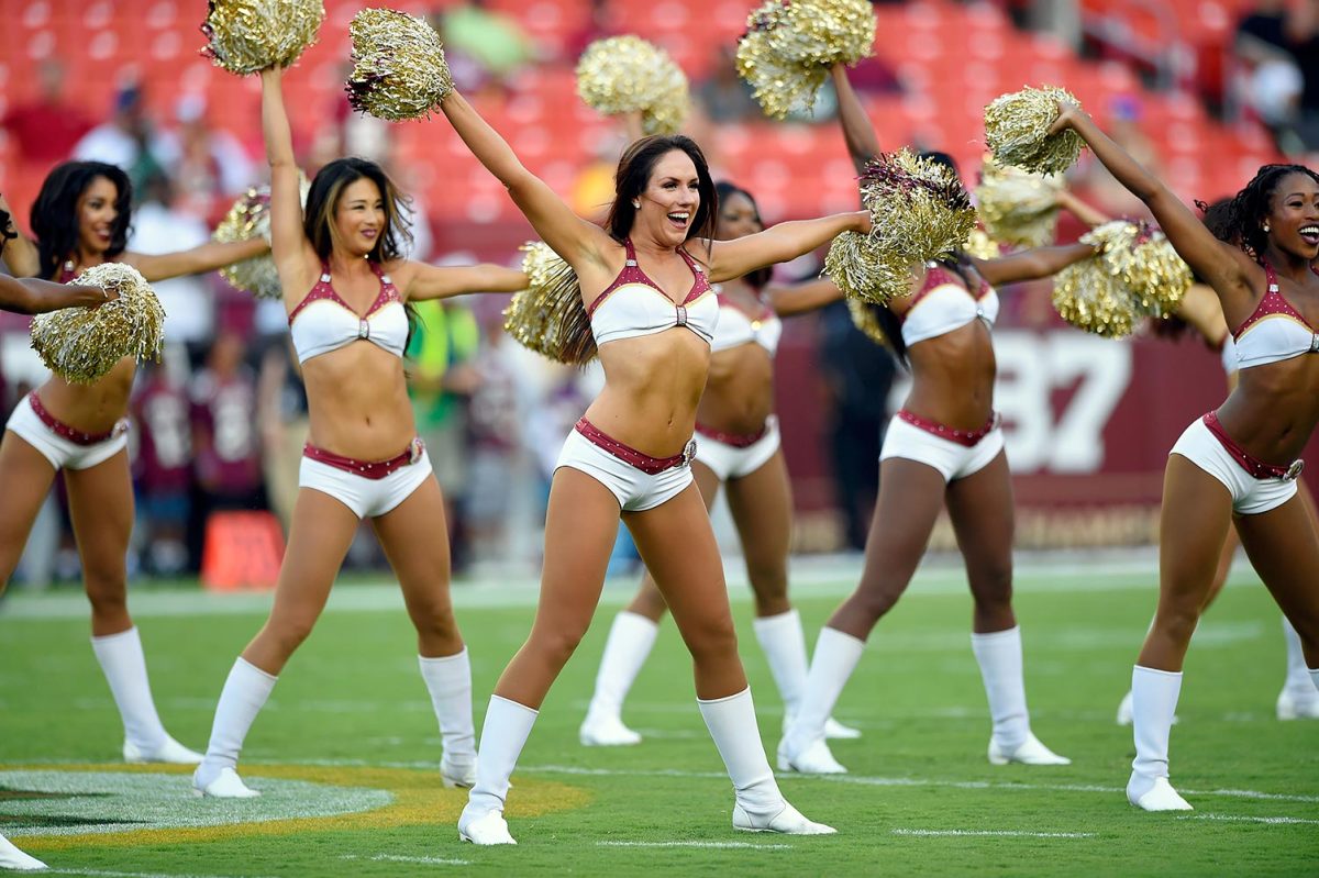 Washington-Redskins-cheerleaders-AP_766529805853.jpg