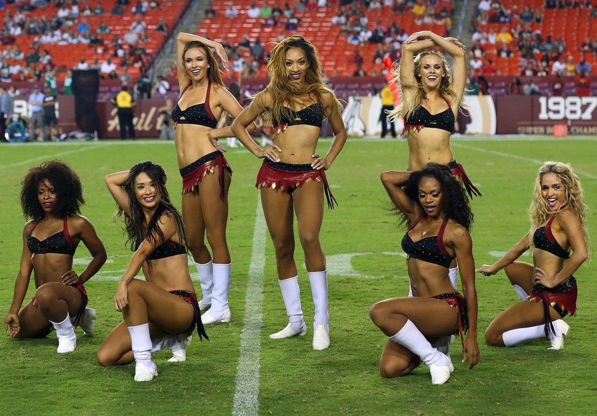 Washington-Redskins-cheerleaders-BEA_9826A.jpg