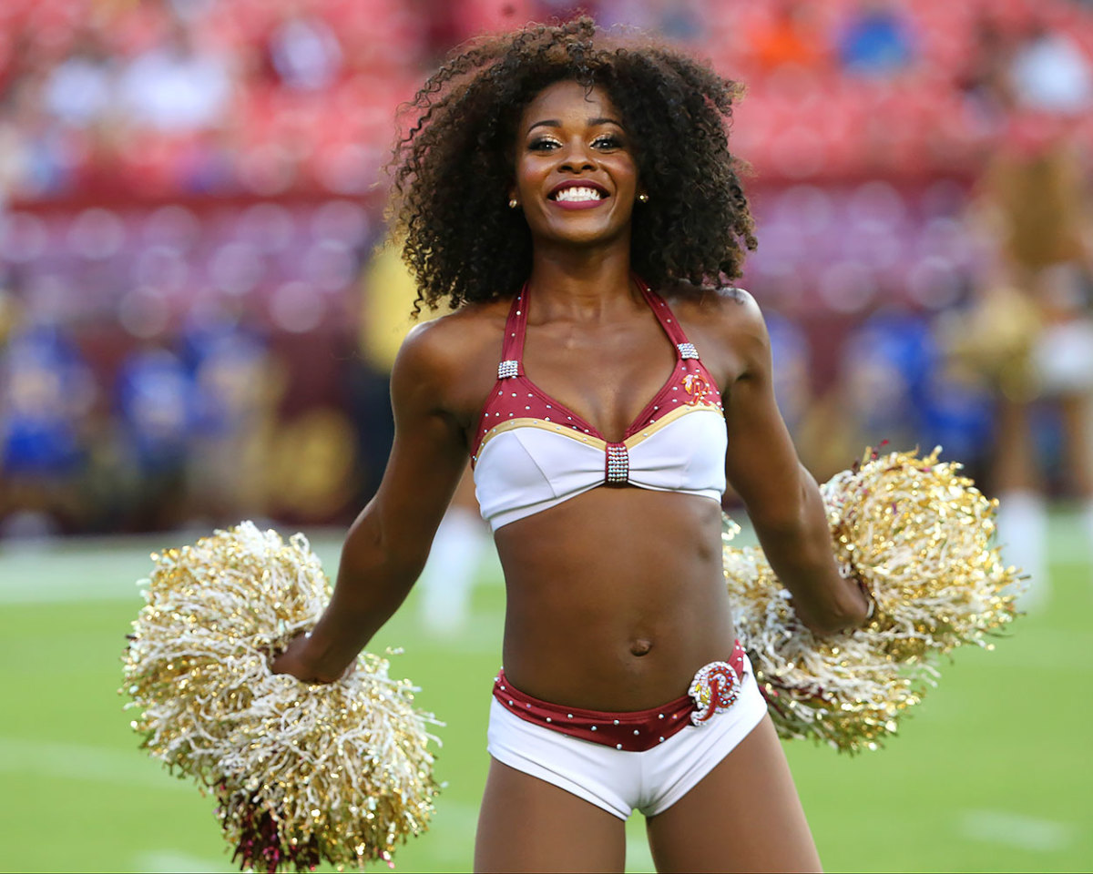 Washington-Redskins-cheerleaders-BEA_4778A.jpg