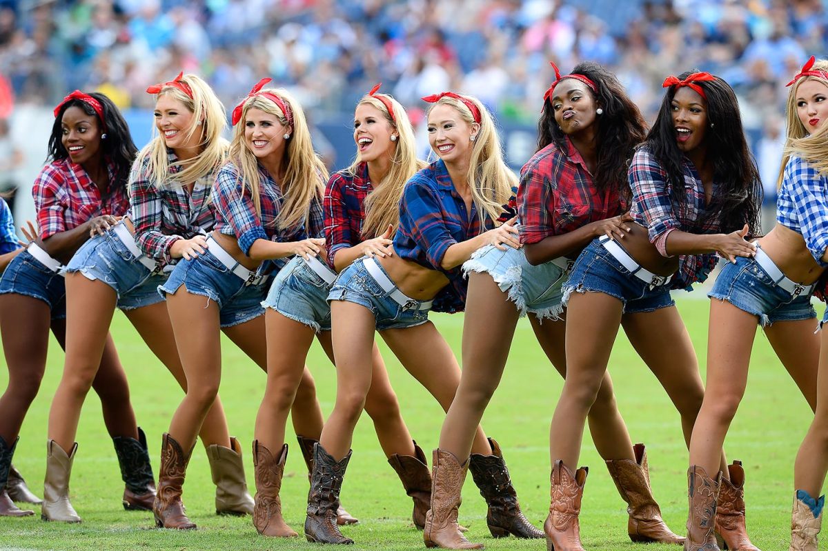 Tennessee-Titans-cheerleaders-AP_515923567563.jpg