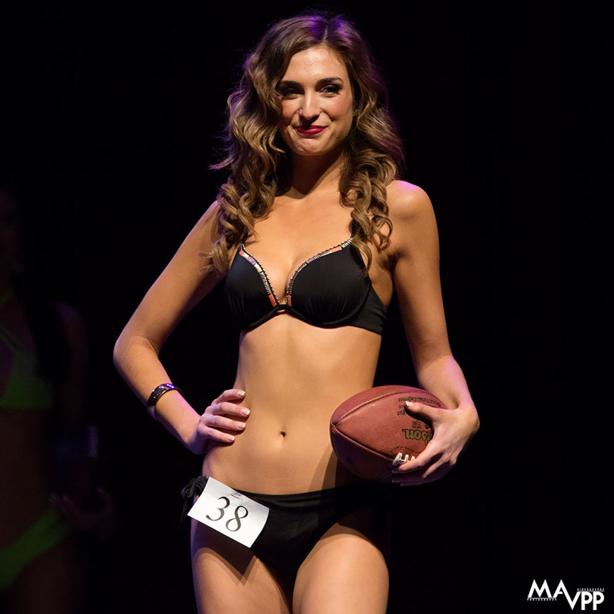 Washington-Redskins-cheerleader-auditions-Q11A5946.jpg