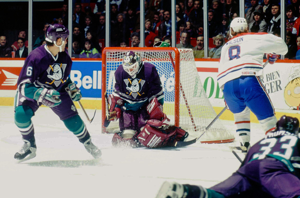 Mighty-Ducks-of-Anaheim-Guy-Hebert.jpg