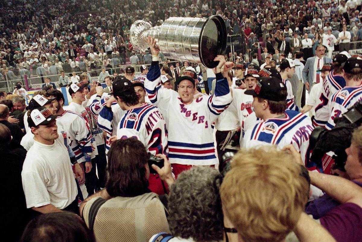 1994-Stanley-Cup-Final-Mark-Messier-001308865Final.jpg