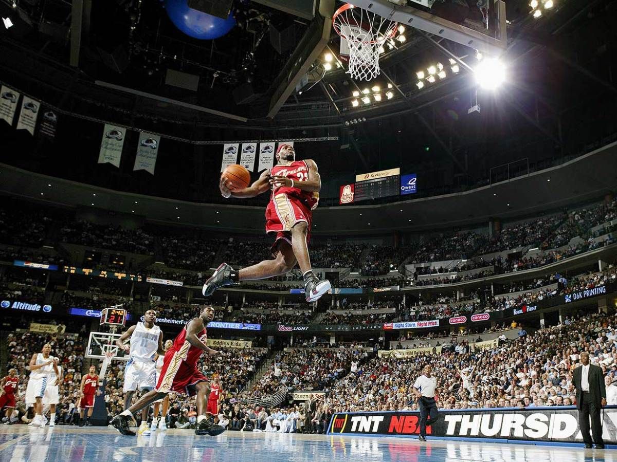 2004-1202-Lebron-James-017020975_RT8Final.jpg