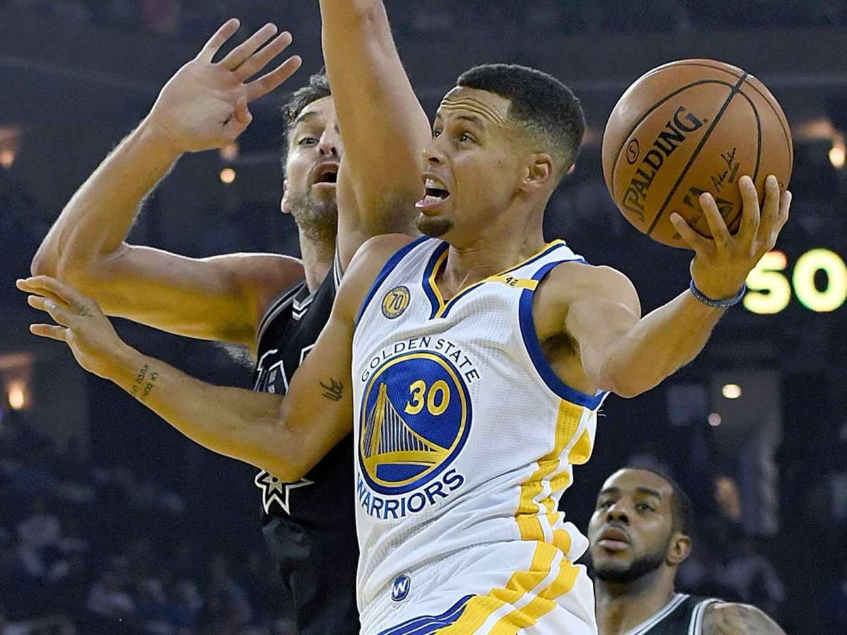 Warriors', Rockets' players in sync with home states' vibe