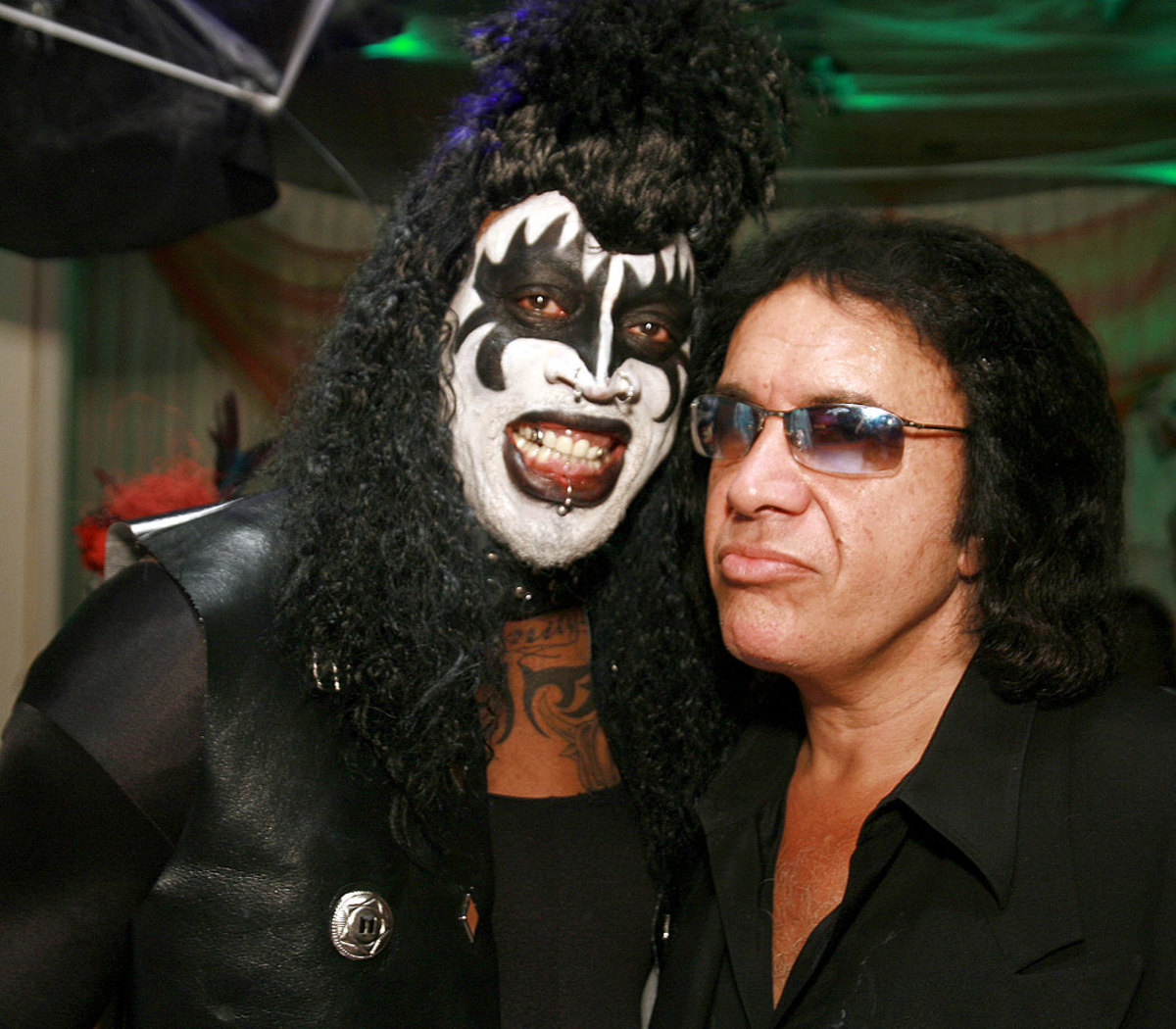 2006-1028-dennis-rodman-gene-simmons.jpg