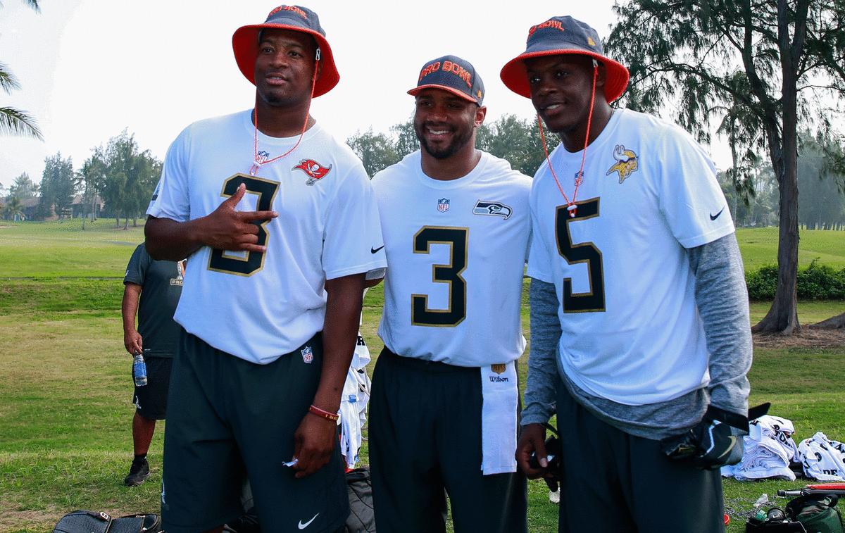 Winston hangs with Russell Wilson and Teddy Bridgewater at the Pro Bowl.