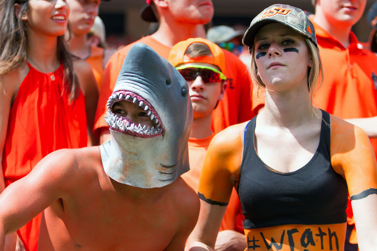 Oklahoma-State-fans-CBG1609030467_Southeastern_Lousiana_v_.jpg