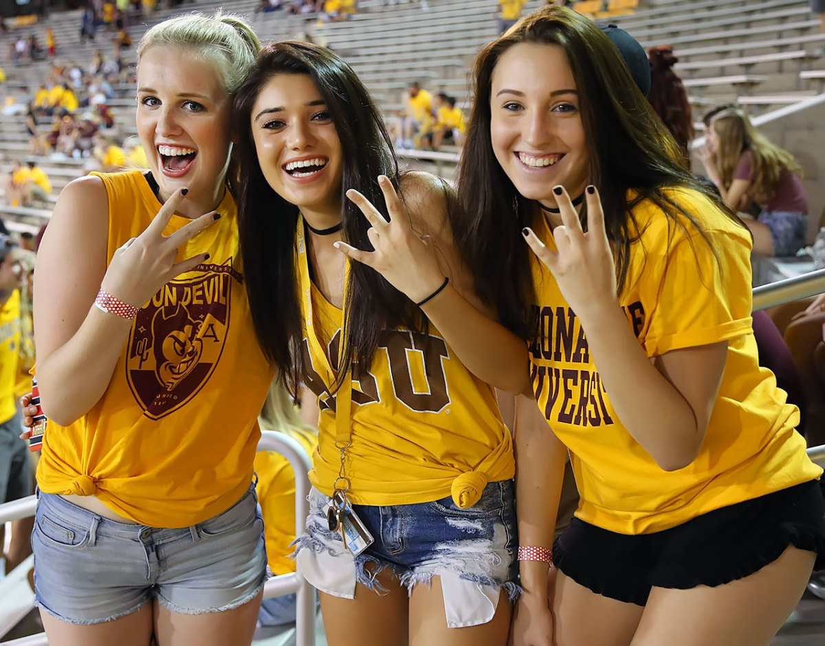 Arizona_State_Superfans-ZYP_4779.jpg