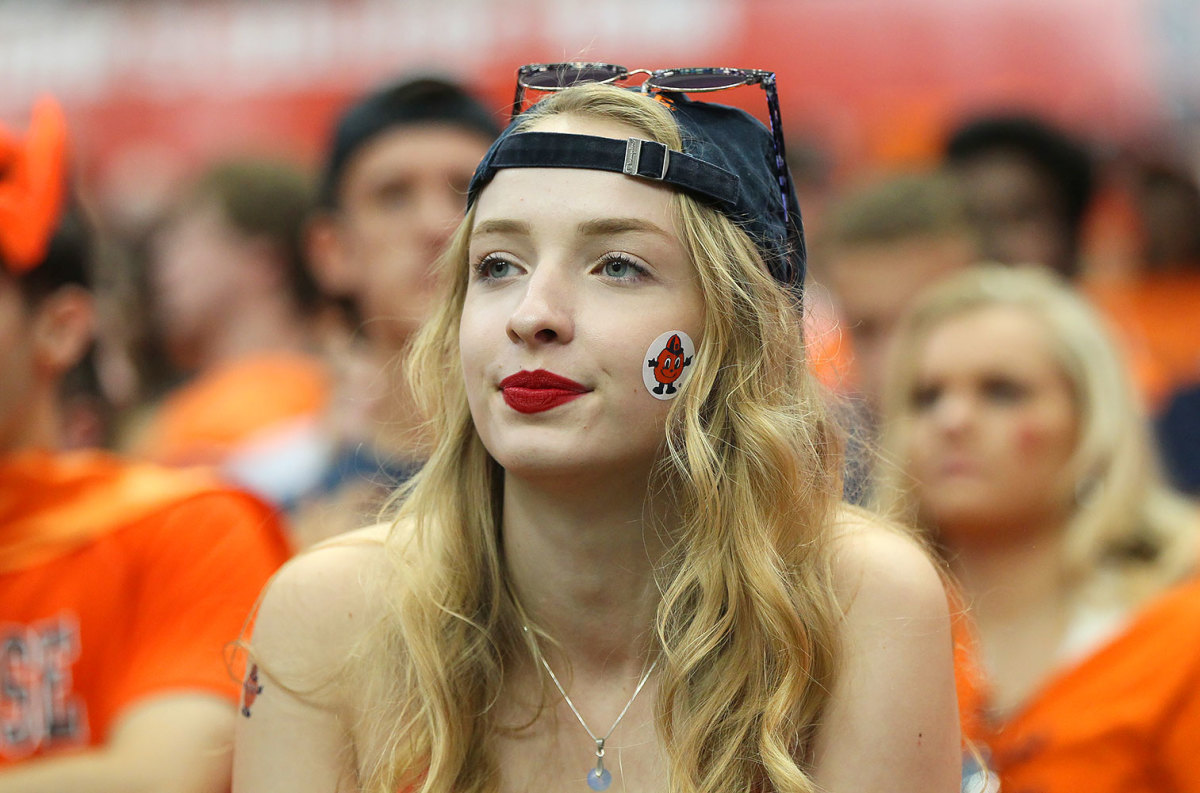 Syracuse-fan-76809032016_colgate_vs_syracuse_048.jpg