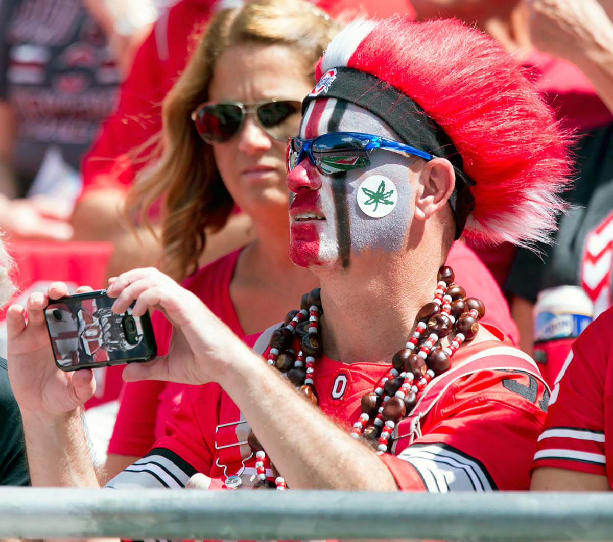 Ohio-State-fan-CEH160903024BGSU_at_OSU.jpg