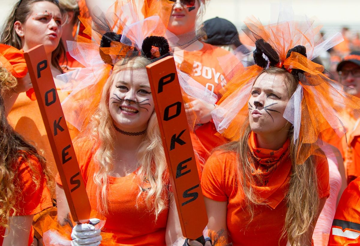 Oklahoma-State-fans-CBG1609030438_Southeastern_Lousiana_v_.jpg