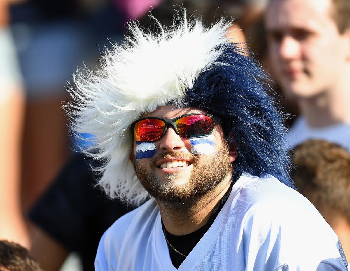 Penn-State-fan-598987844.jpg