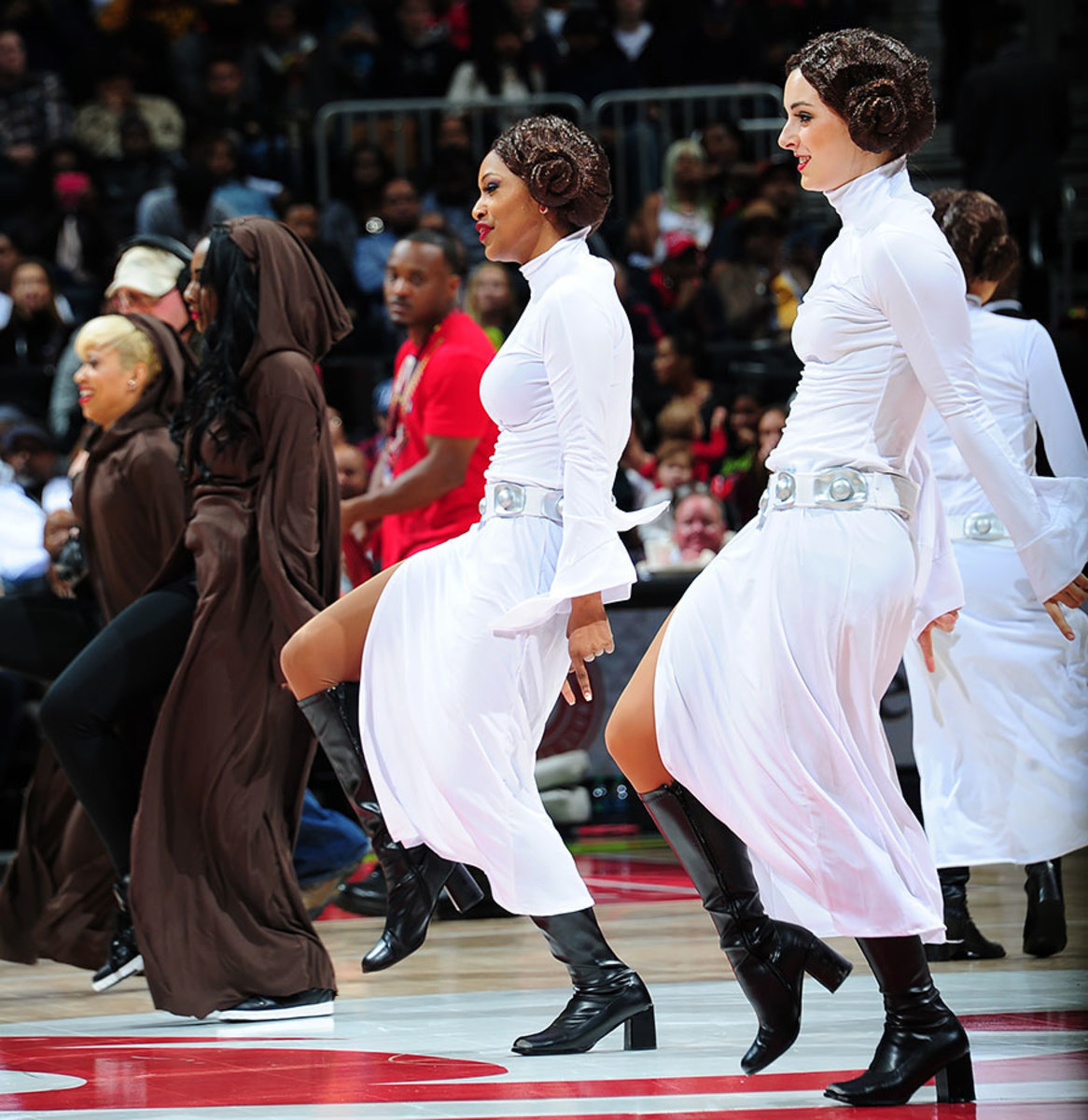 Atlanta-Hawks-Cheerleaders-501693568.jpg