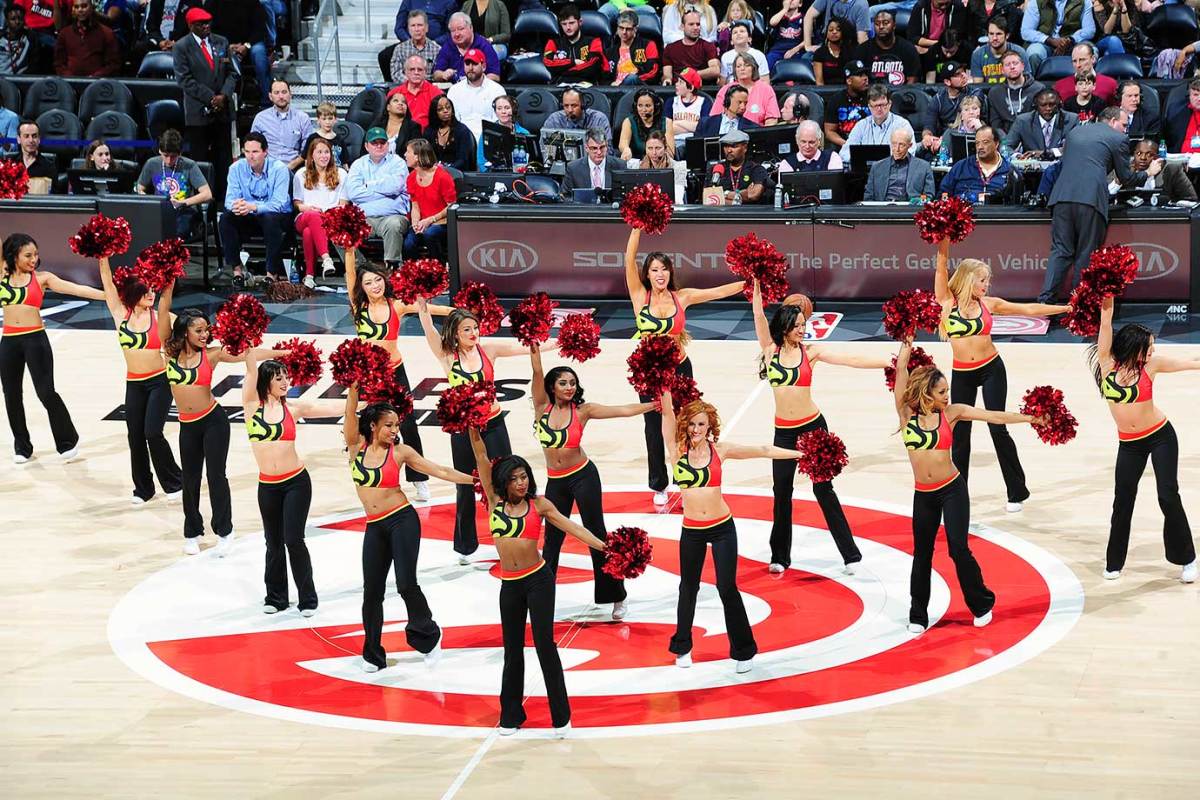 Atlanta-Hawks-Cheerleaders-512876374.jpg