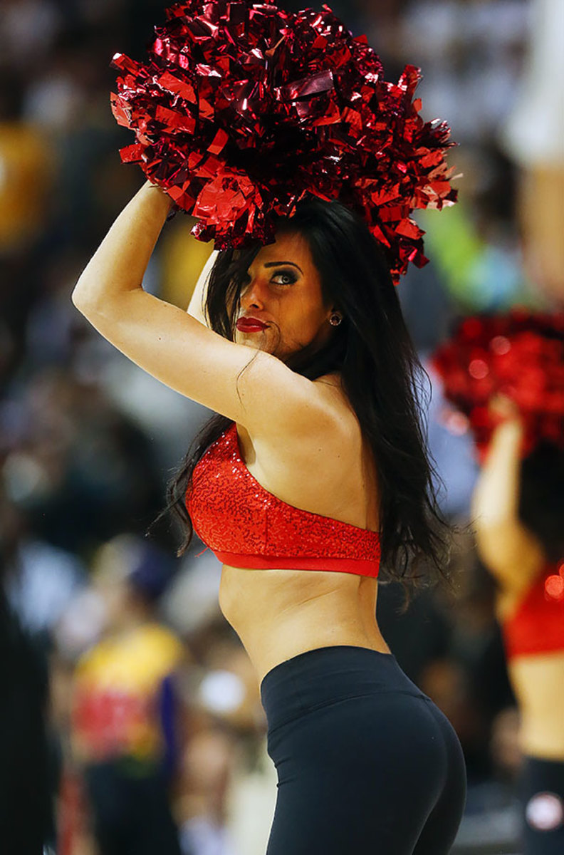 Atlanta-Hawks-Cheerleaders-ca4176bb342a4e6ebf0aa1a390dd8534-0.jpg