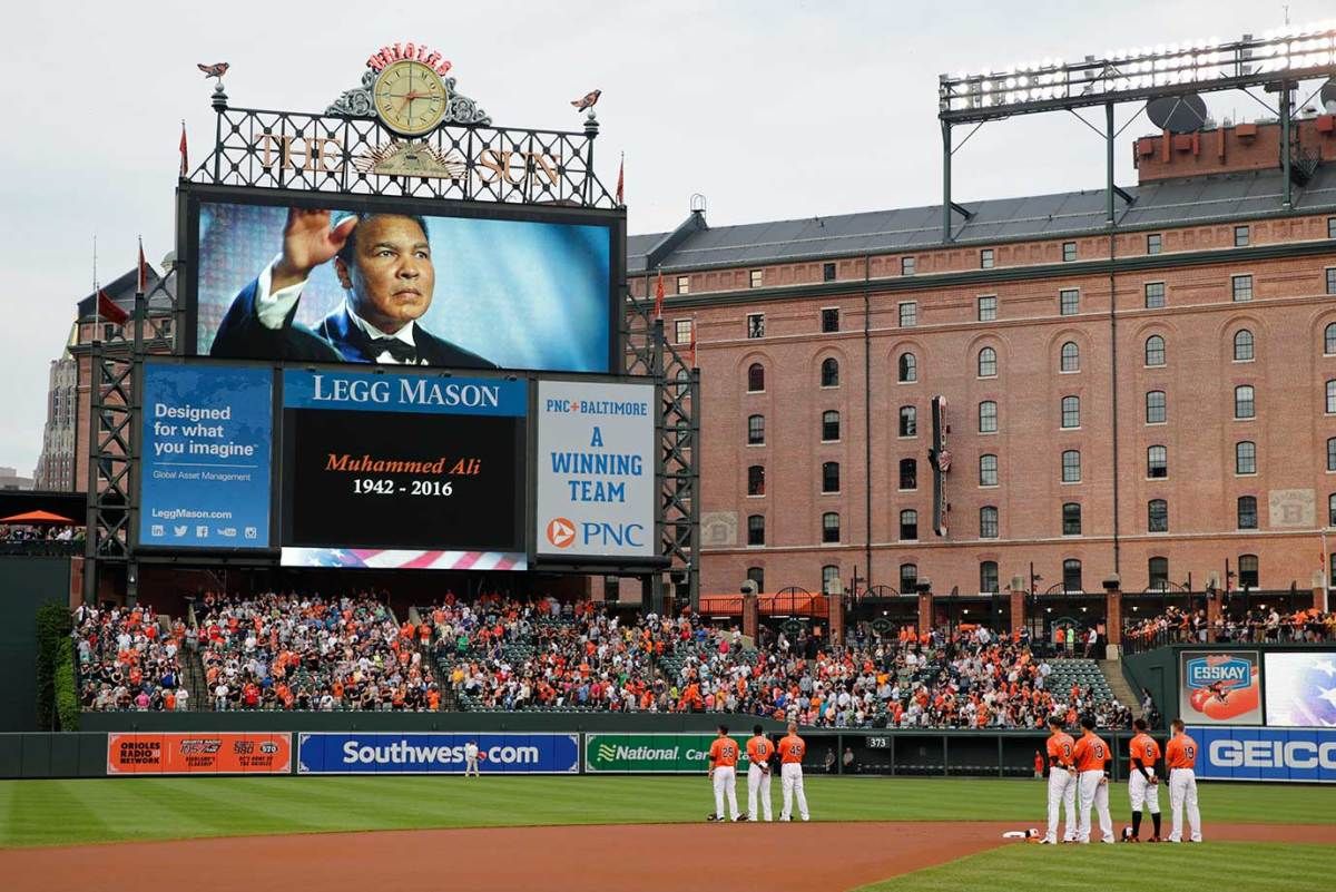 Baltimore-Orioles-honor-Muhammad-Ali.jpg