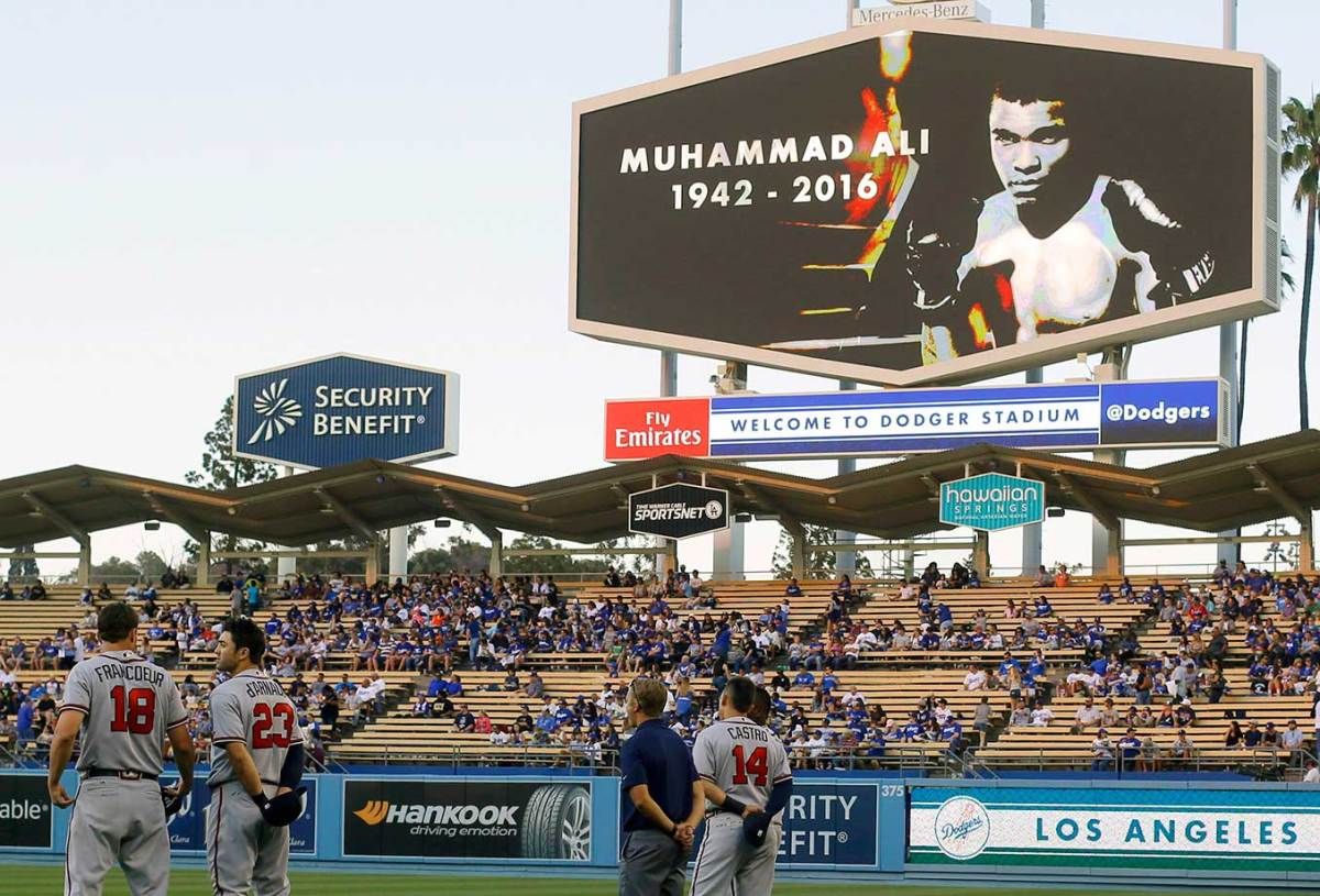 Atlanta-Braves-honor-Muhammad-Ali.jpg