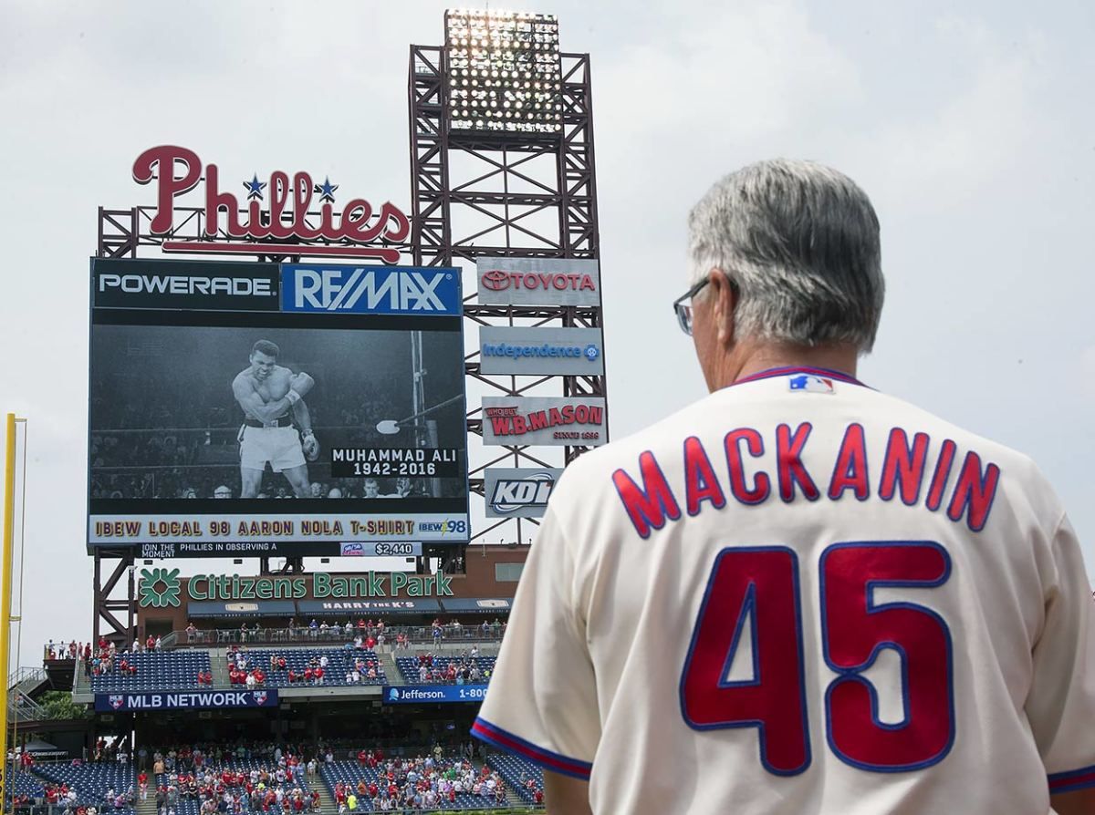 Philadelphia-Phillies-Pete-Mackanin-honor-Muhammad-Ali.jpg