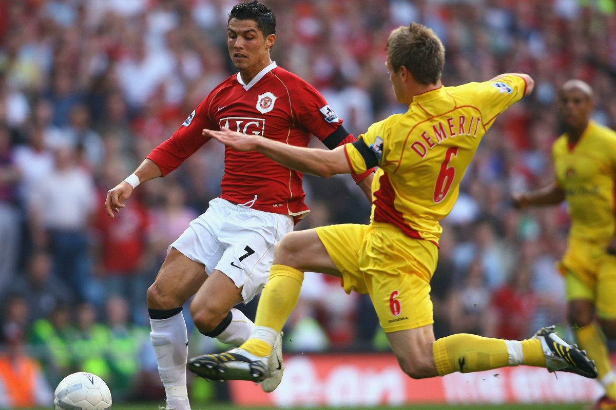 Jay-DeMerit-Cristiano-Ronaldo-2007-Watford.jpg