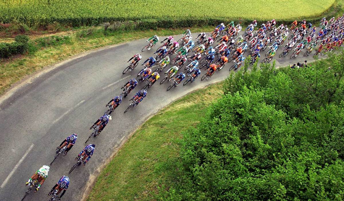 Tour-de-France-overhead.jpg
