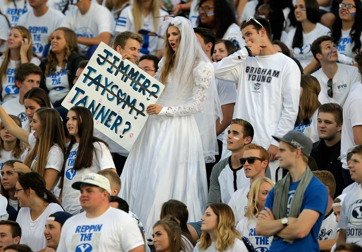 Brigham-Young-Cougars-fans-AP_16262067732423.jpg