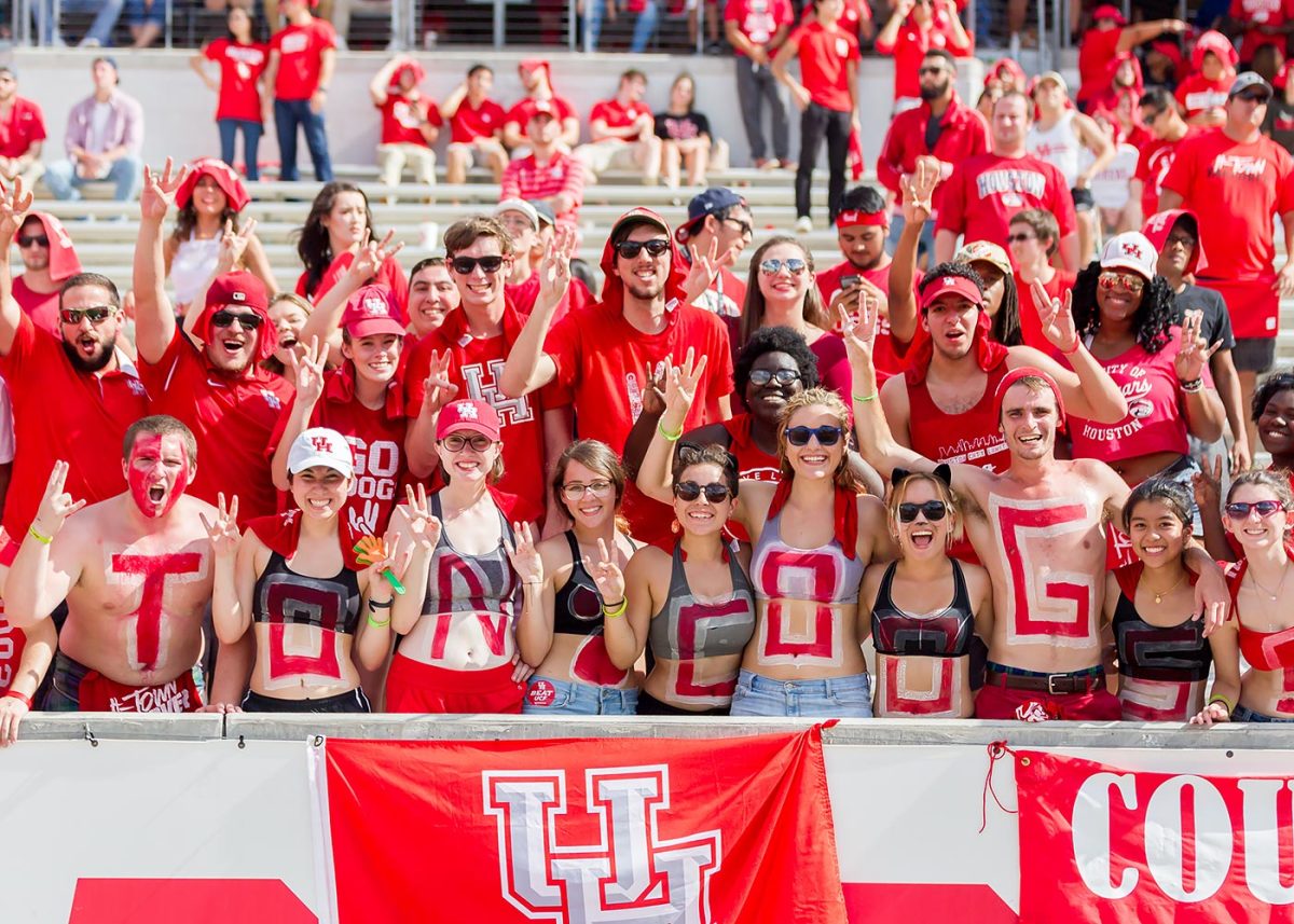 Houston-Cougars-fans-GettyImages-619111214_master.jpg