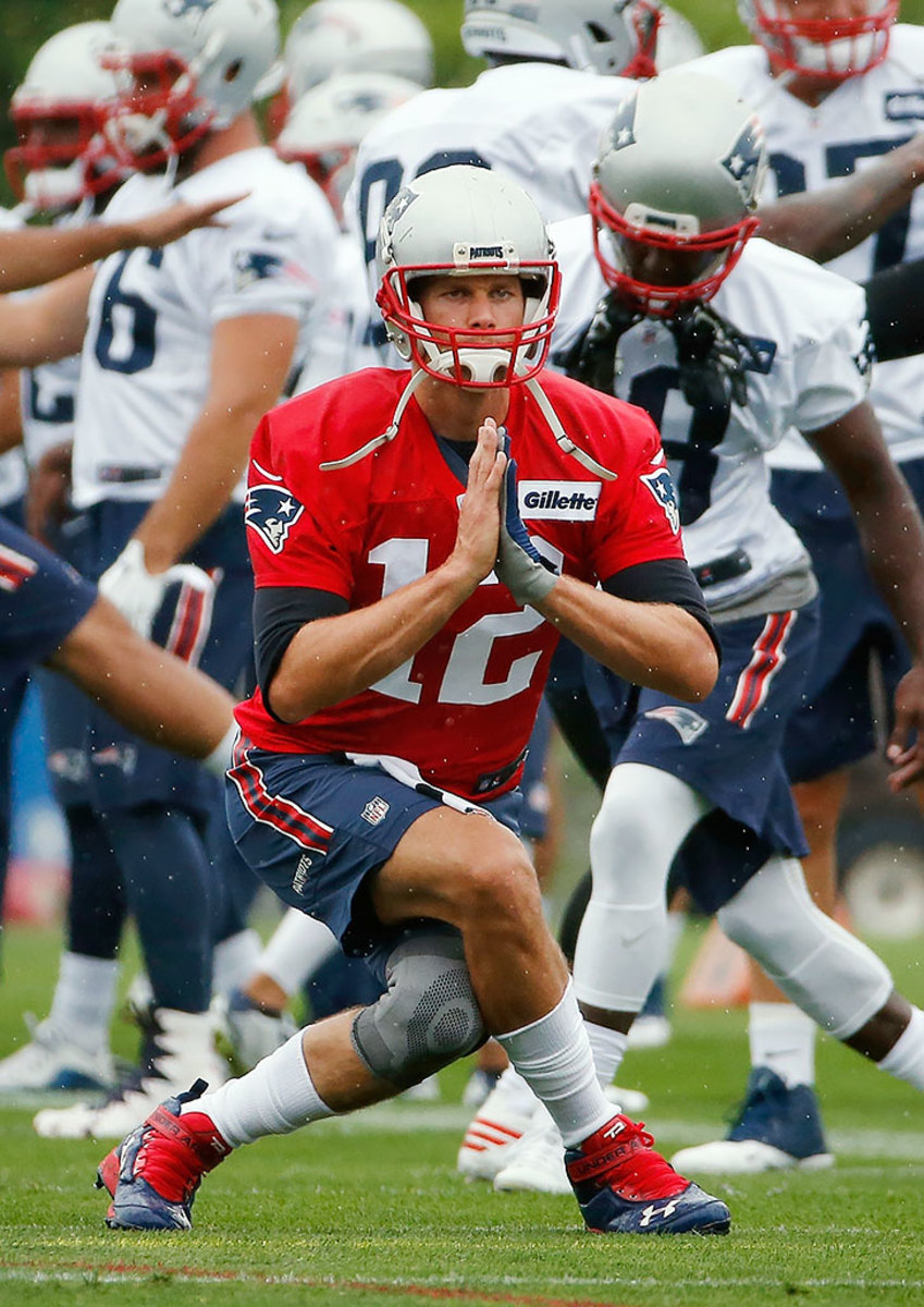 2016-0729-New-England-Patriots-training-camp-Tom-Brady.jpg