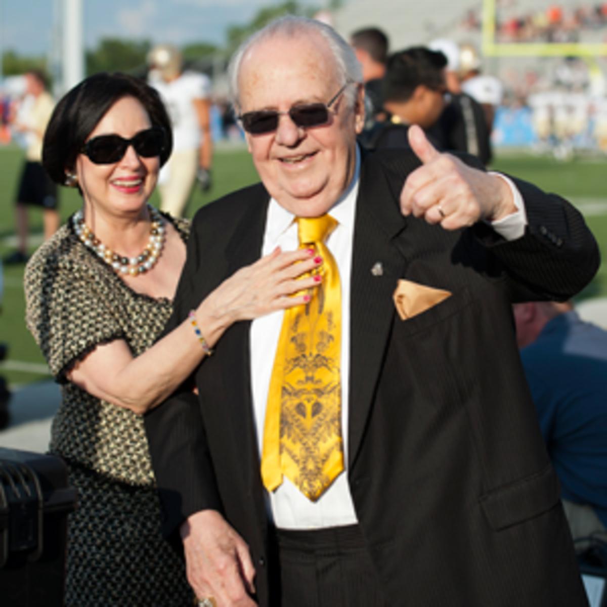 Saints owner Tom Benson and his wife, Gayle, at the Pro Football Hall of Fame game in 2012.
