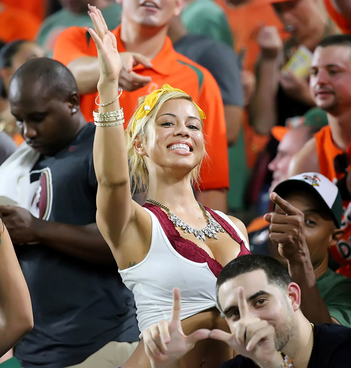Hot Clicks College Superfans Of The Week Sports Illustrated