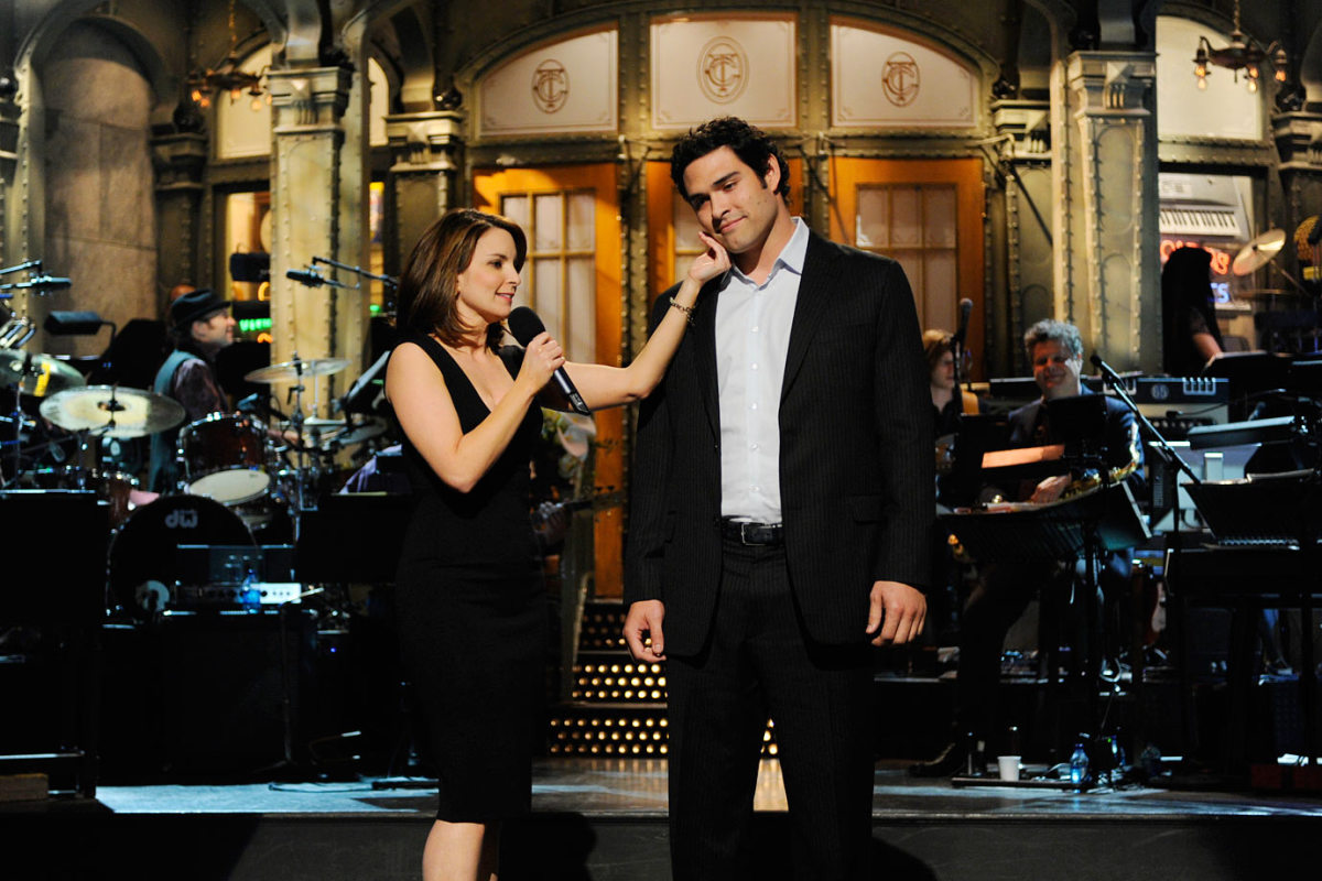 2010-Mark-Sanchez-Tina-Fey-SNL.jpg