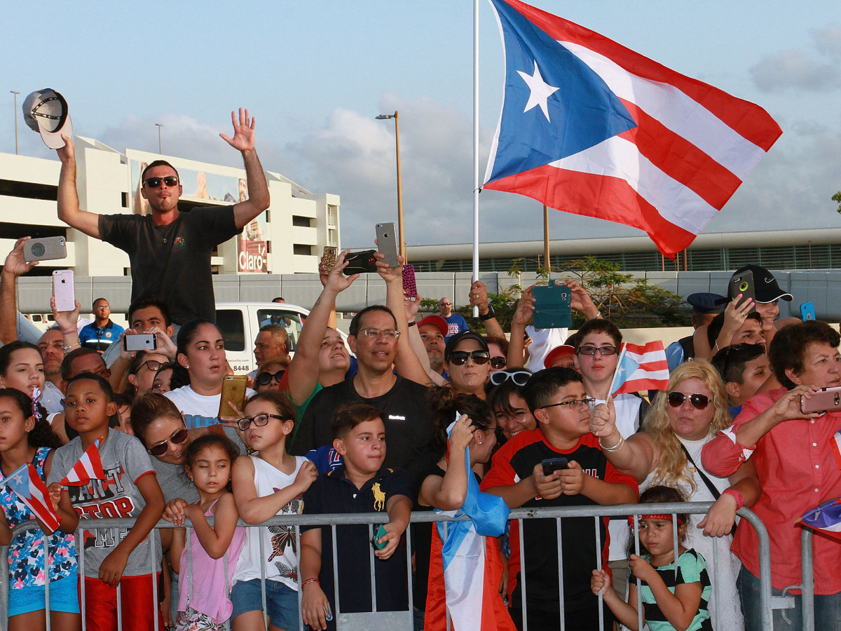 monica-puig-PR-crowd.jpg