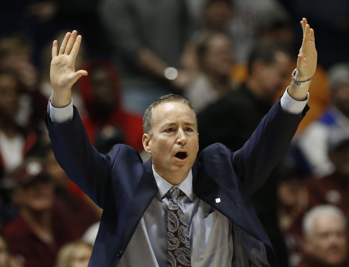 Texas A&M announces new 5year deal for coach Billy Kennedy Sports