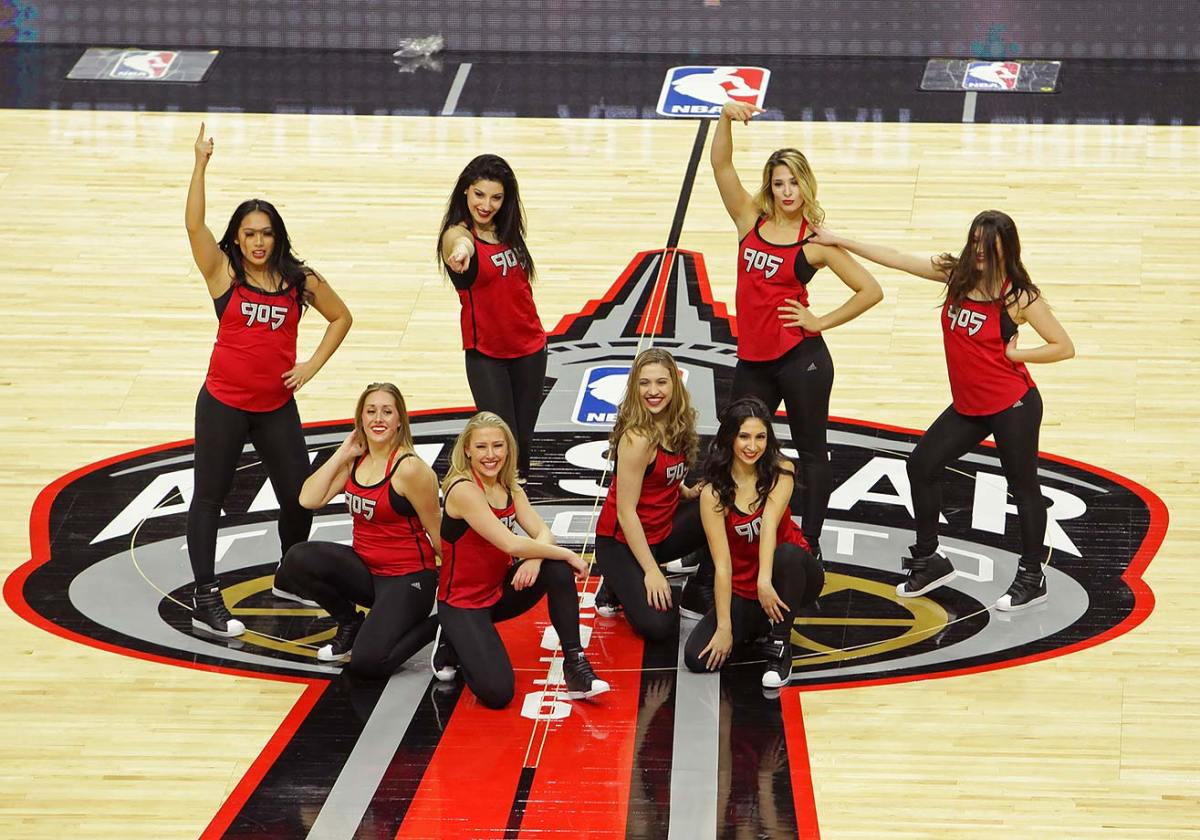 NBA-All-Star-Weekend-Dancers-510042732.jpg