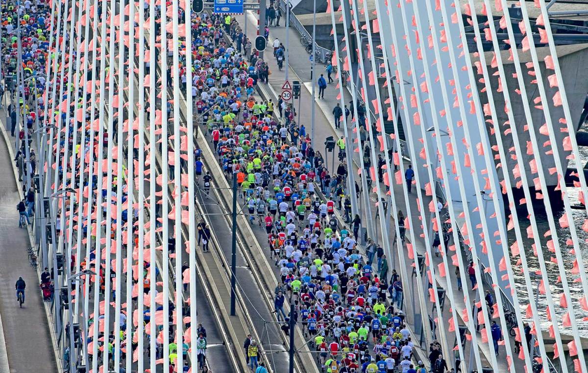 The Day In Sports April 10-520151962_master_0.jpg