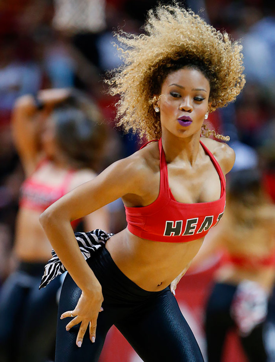 Miami-Heat-Dancers-5dcfb8ce1e2e412eb1446e52c26329ba-0.jpg