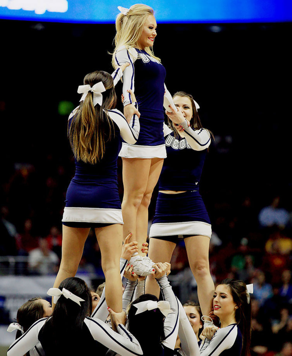 Connecticut-cheerleaders-SI-245_TK1_151.jpg
