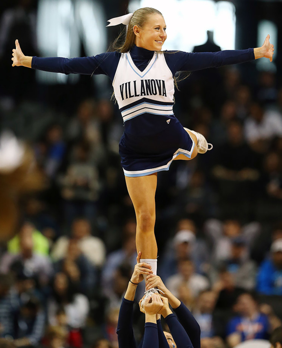 Villanova-cheerleaders-516706732.jpg