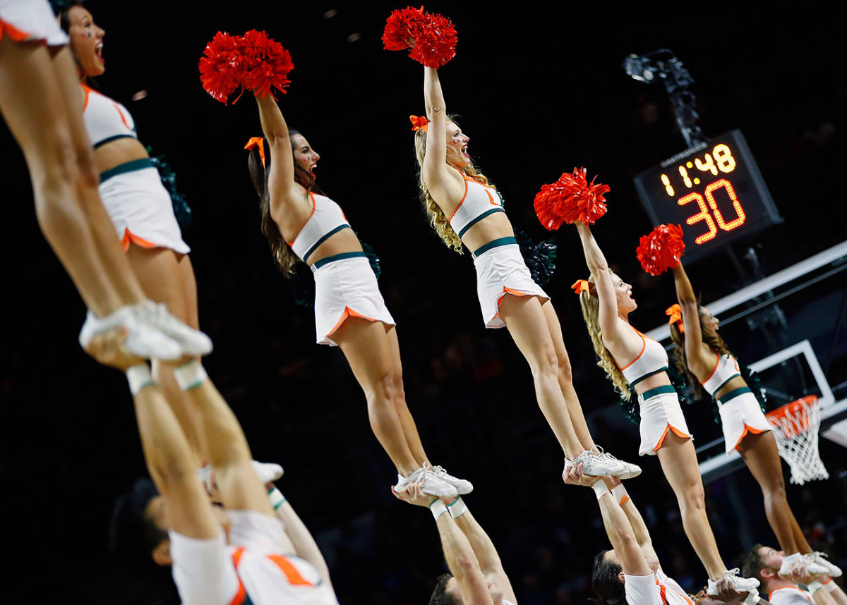 Miami-cheerleaders-034c4a271d644d26b048ecd6b354ab67-0.jpg
