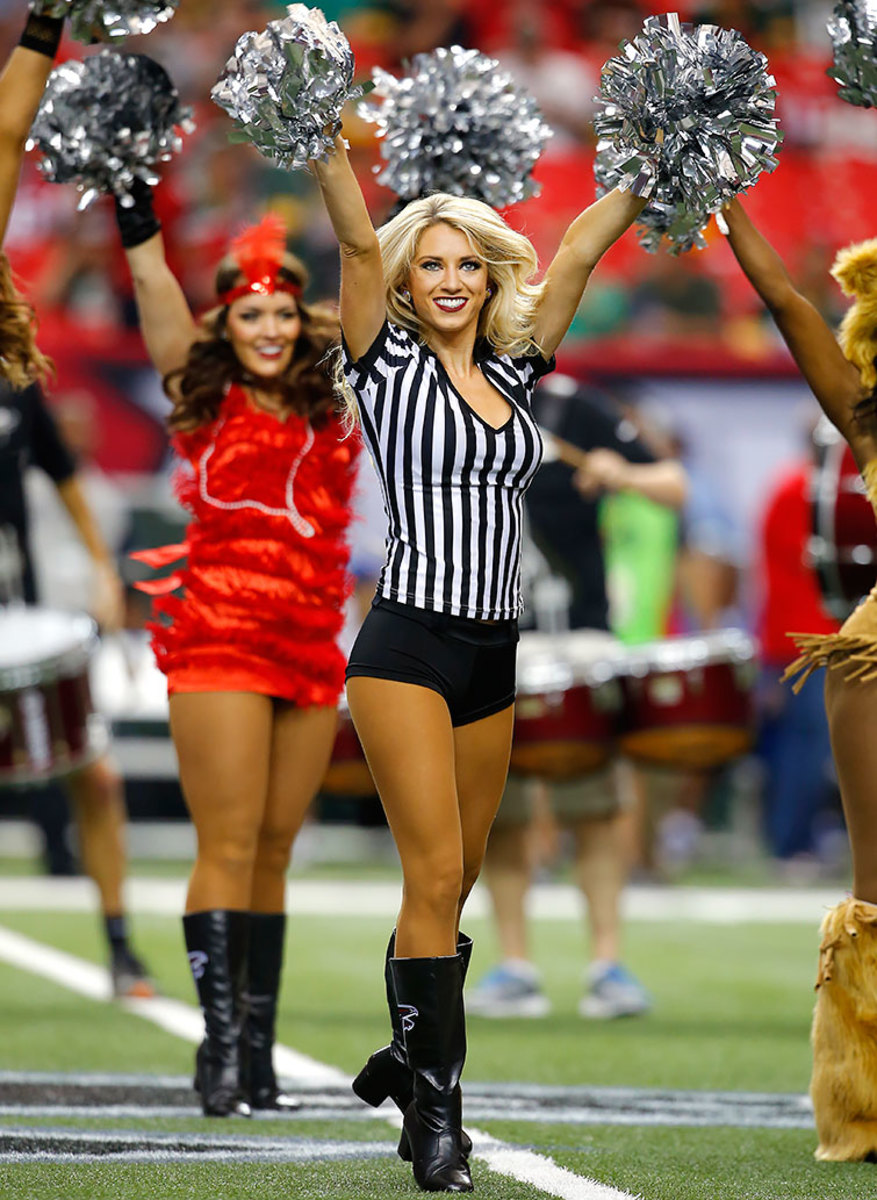 Atlanta-Falcons-cheerleaders-GettyImages-619360792_master.jpg